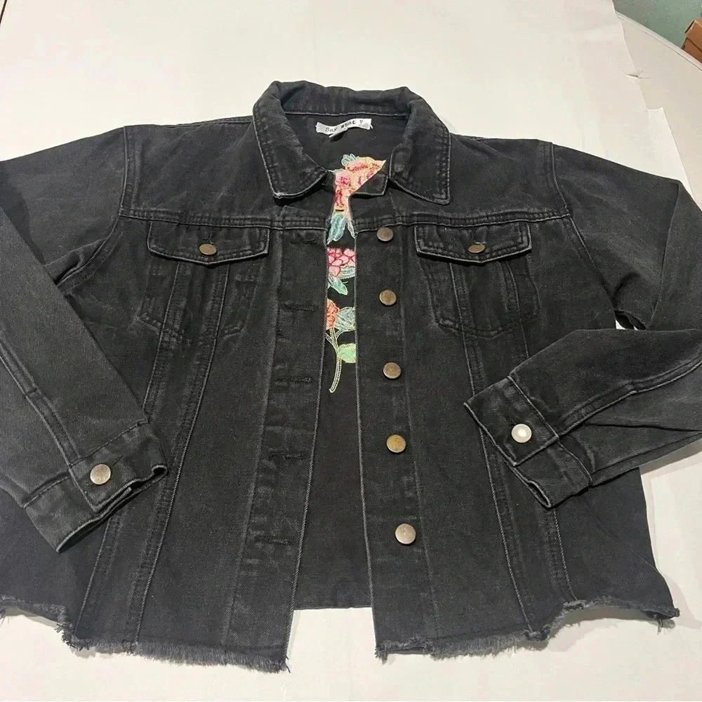 Dark Wash Denim Cropped Jean Jacket Embroidered Back Design Flowers Medium Women - Picture 1 of 6